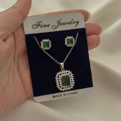 نیمست جواهری نگین سبز سیلور جدیدطرح طلا رنگثابت آبکاری